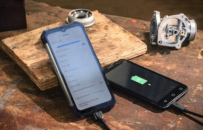 Budget-friendly reverse charging phone Water-, Shock-, and Drop-proof phone